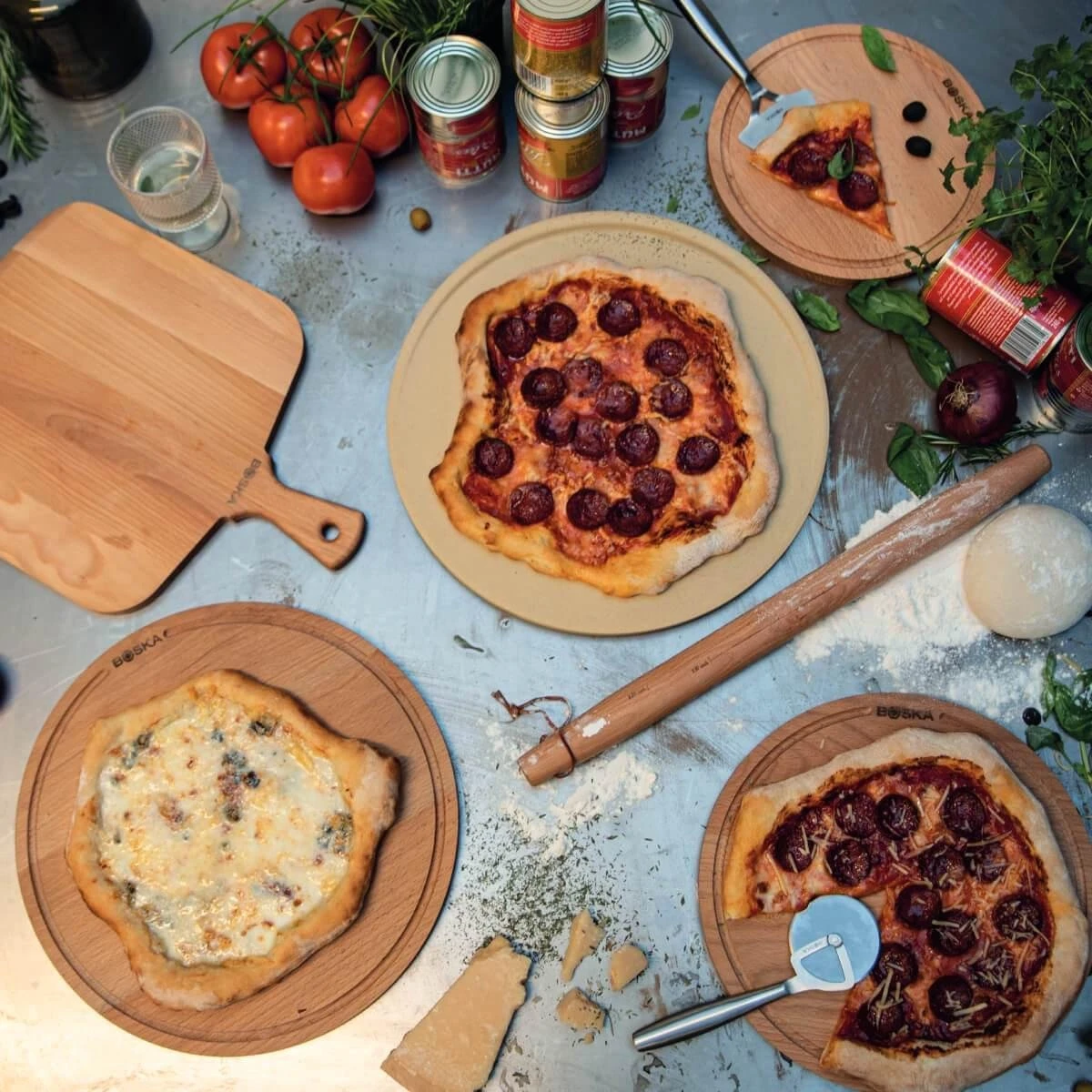 Boska Pizzasteen Deluxe L - Voor Oven & BBQ - Knapperige Pizza's - Ø 35 Cm - BBQ Accessoires 6 Boska Pizzasteen Deluxe L - Voor Oven & BBQ - Knapperige Pizza's - Ø 35 Cm - BBQ Accessoires - Image 4