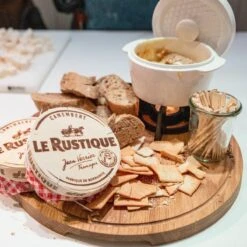 Boska Pizzaplank Friends L - BBQ Accessoires - Eikenhout - Handige Opvanggeul - Ø 34 Cm -BBQ Verkoop 1200x1200 307