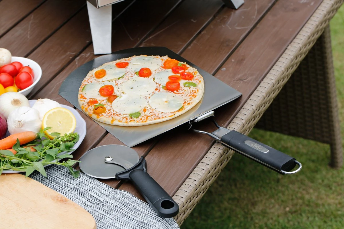 Bighorn Pizzaschep Voor BBQ En Oven-Inklapbare Handgreep -Pizzasnijder- Edelstaal -geschikt Als Broodschep En Ovenschep - SRPT01 6 Bighorn Pizzaschep Voor BBQ En Oven-Inklapbare Handgreep -Pizzasnijder- Edelstaal -geschikt Als Broodschep En Ovenschep - SRPT01 - Image 4