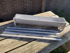 Spiedini Saté-bbq Bali 80 - Saté Houtskoolbarbecue Met Horizontaal Rooster - 80 Cm Lang, 11 Cm Breed - Materiaal: Gealuminiseerd Ijzer 33 Spiedini Saté-bbq Bali 80 - Saté Houtskoolbarbecue Met Horizontaal Rooster - 80 Cm Lang, 11 Cm Breed - Materiaal: Gealuminiseerd Ijzer -BBQ Verkoop 1200x899 16