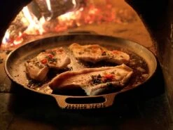 Valhal Outdoor Skillet / Plancha / Koekenpan - Gietijzer - Diameter 35cm, Twee Handvatten, VH35F -BBQ Verkoop 1200x900 14