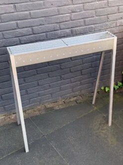 Spiedini Saté-bbq Bali 80 - Saté Houtskoolbarbecue Met Horizontaal Rooster - 80 Cm Lang, 11 Cm Breed - Materiaal: Gealuminiseerd Ijzer 37 Spiedini Saté-bbq Bali 80 - Saté Houtskoolbarbecue Met Horizontaal Rooster - 80 Cm Lang, 11 Cm Breed - Materiaal: Gealuminiseerd Ijzer -BBQ Verkoop 899x1200 15